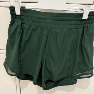 lululemon hotty hot “4 short